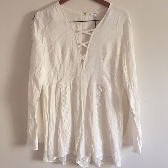 ‎Lucca couture Cross Front Detail Longsleeve Romper - Picture 2 of 4